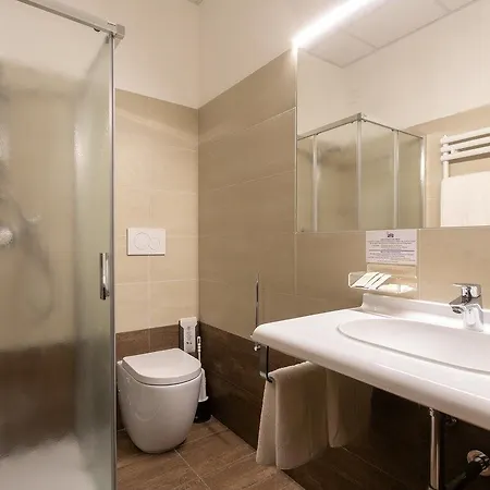 Venezia E La Szálloda 3*